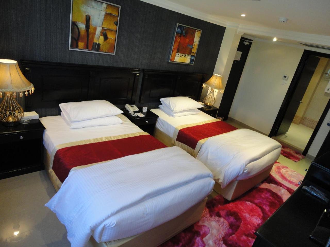 Al Andalus Plaza Hotel Manama Exteriör bild