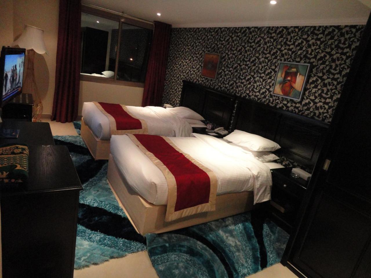 Al Andalus Plaza Hotel Manama Exteriör bild